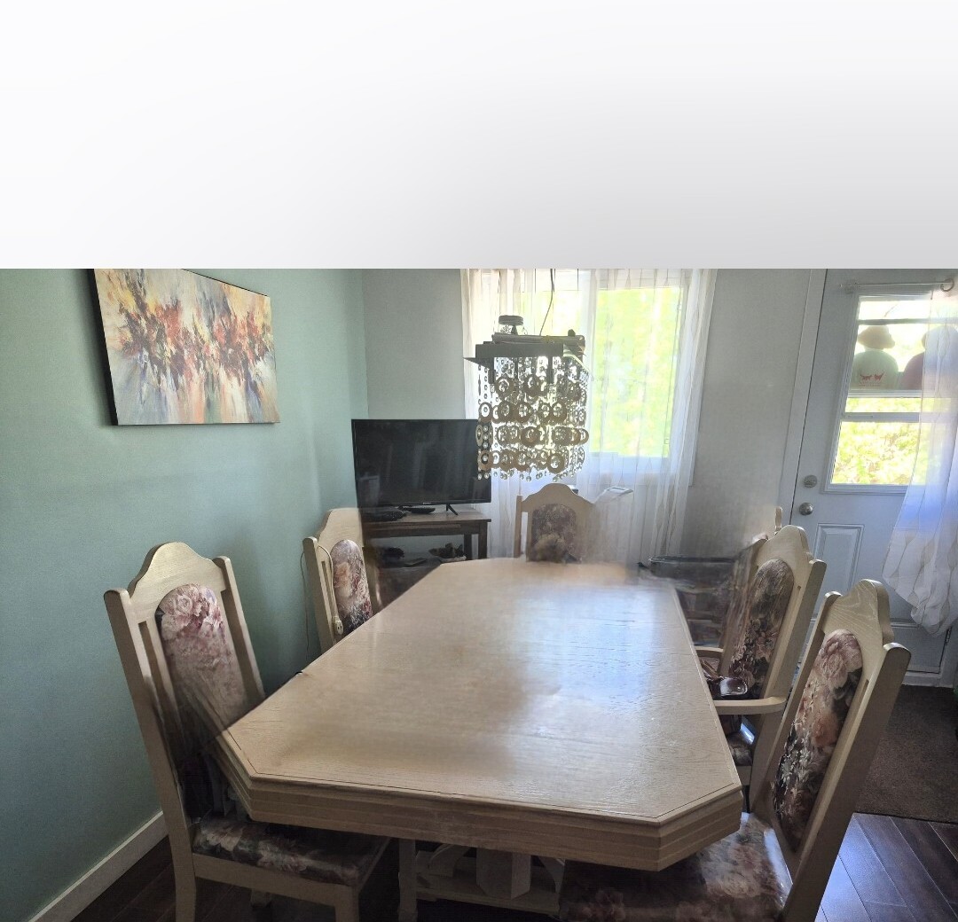 Salle à manger avant la transformation
